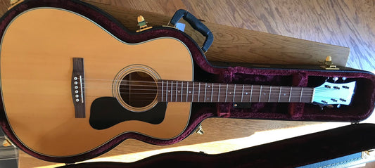 Guild AD F-130 Natural w/ Case